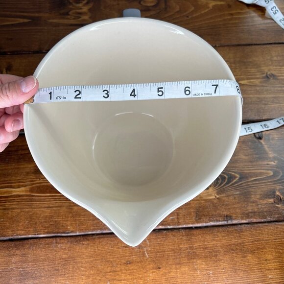 Disney Mickey Mouse Minnie Halloween Trick or Treat Mixing Batter Bowl NWOT - Picture 10 of 11